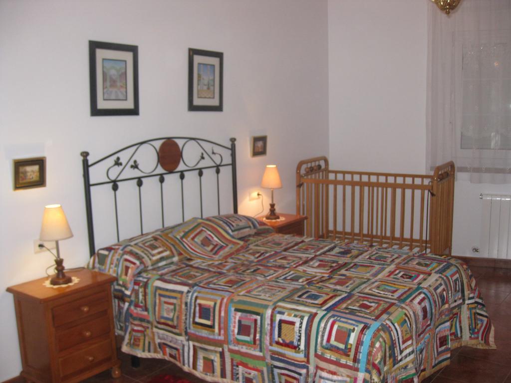 Villa Remedios Cuevas del Becerro Habitación foto